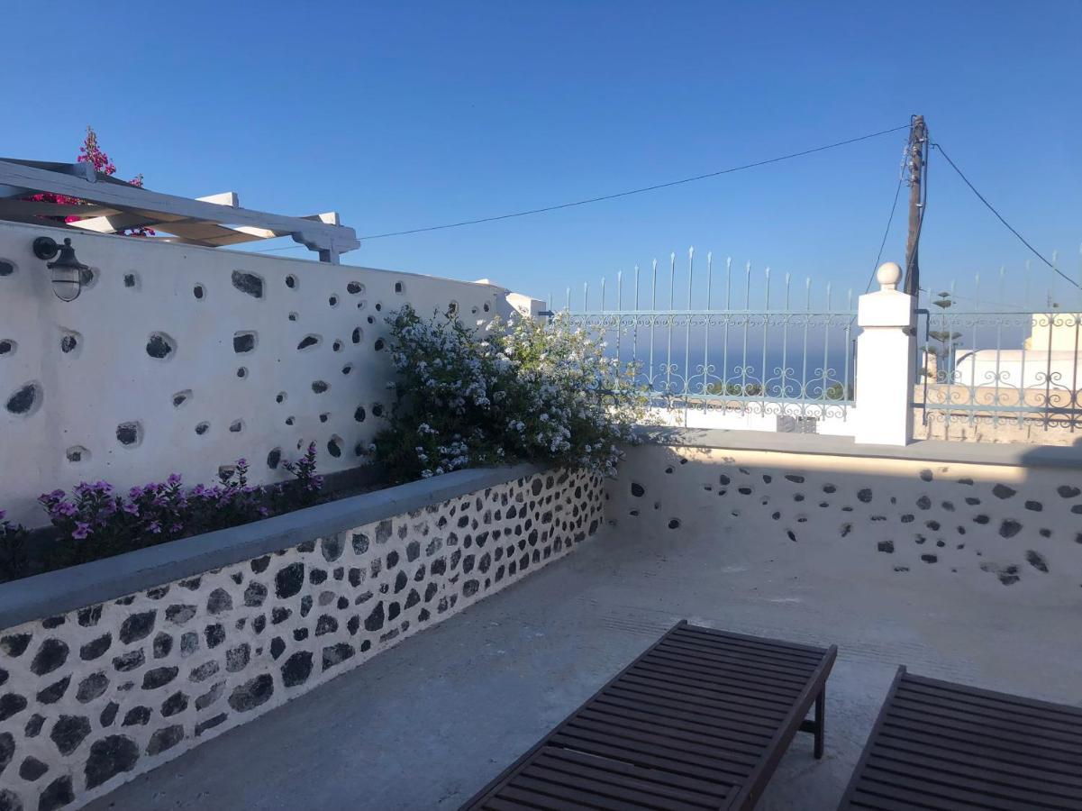 Amaryllis Suites Santorini Fira  Exterior foto