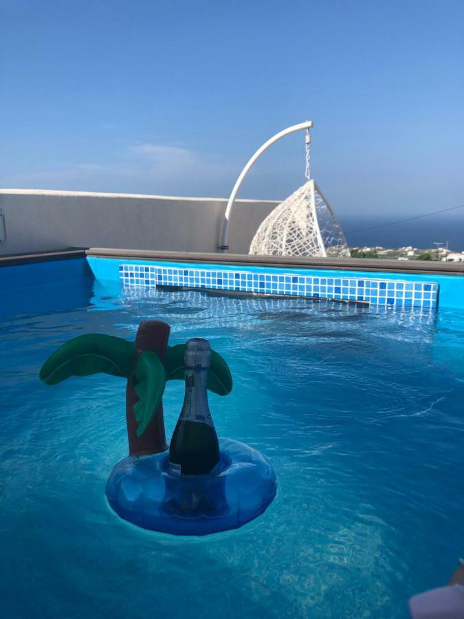 Amaryllis Suites Santorini Fira  Exterior foto